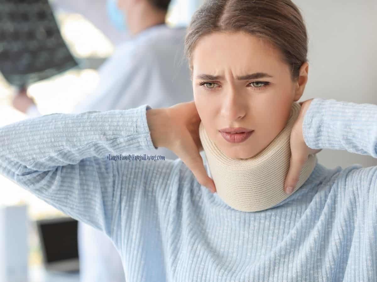 Young woman with neck injury at a clinic.